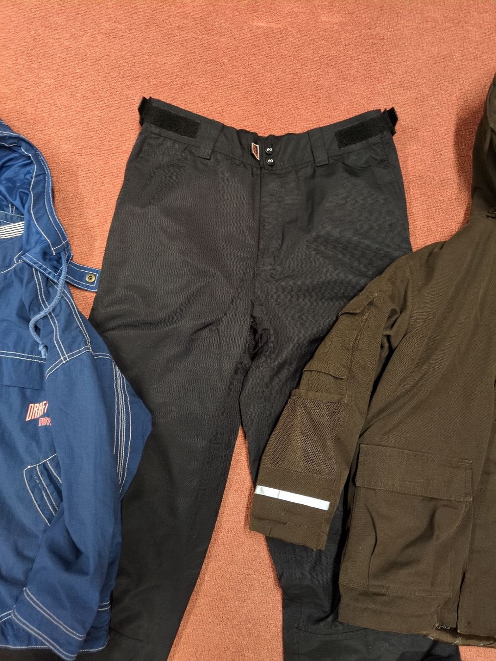 Lotti & Set di vestiti: 2 Jacken + Schneehosen – Usato da Meilen venduto da Frensch7 2