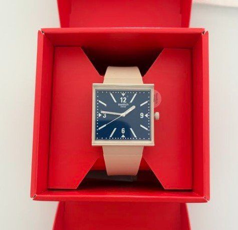 Swatch Uhren: WHAT IF...TARIFFS? Uhr Swatch – Neu und originalverpackt aus Bern von Fullclip