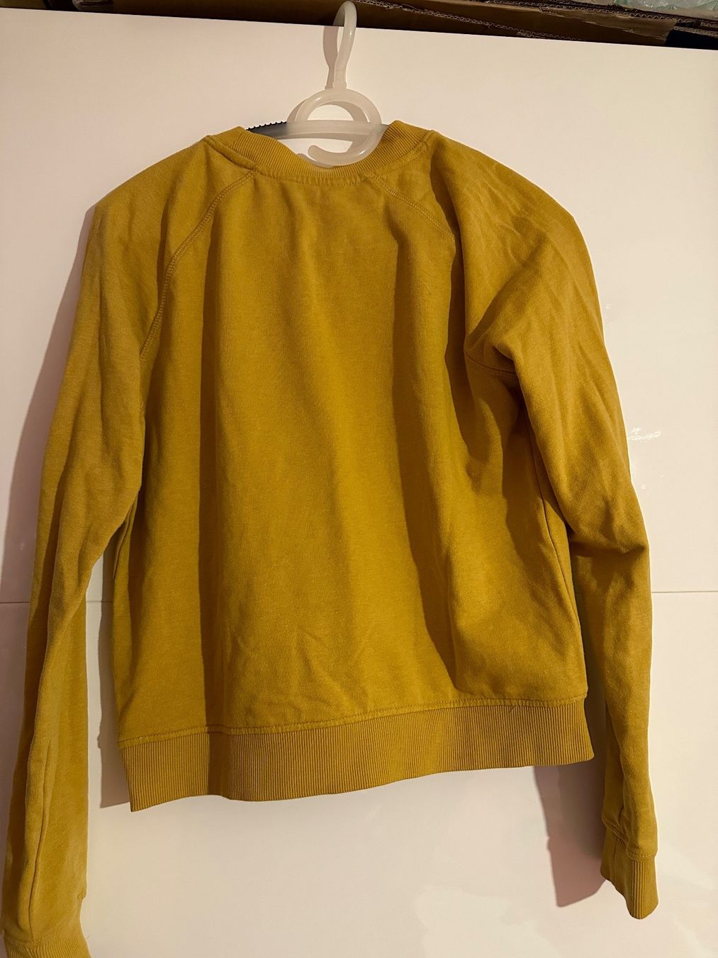 Pulls & Sweat-shirts: Senf Gelber Damen Pullover – D'occasion à Triengen par nes_l8cj 2