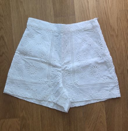NEU Zara High Waist Shorts, weiss, S, Baumwolle, Strickerei