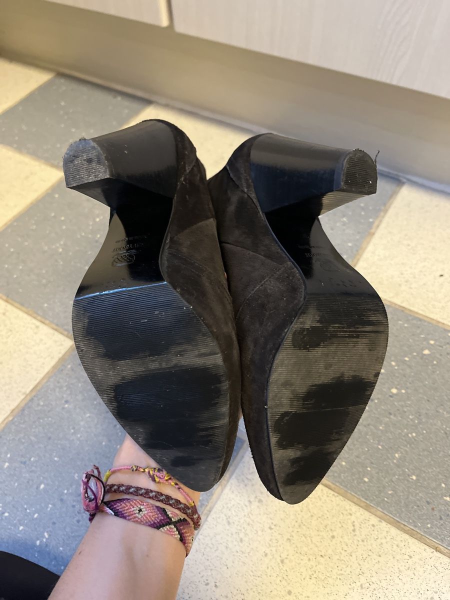 Navyboot Scarpe da donna: Schwarze Wildlederstiefel Grösse 38 – Usato da Uster venduto da Kalici1 4