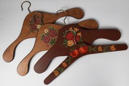 Schöne Alte Malerei Kleiderbügel Aus Holz