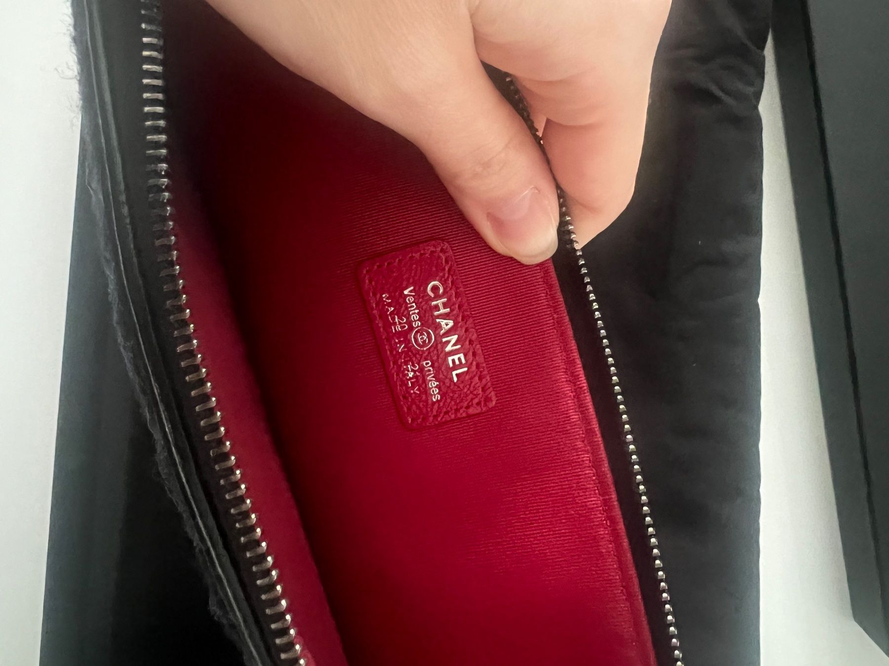 Borse da donna: Grande pochette Chanel Gabrielle – Nuovo e nell'imballaggio originale da Ropraz venduto da Angy.ruiz 5