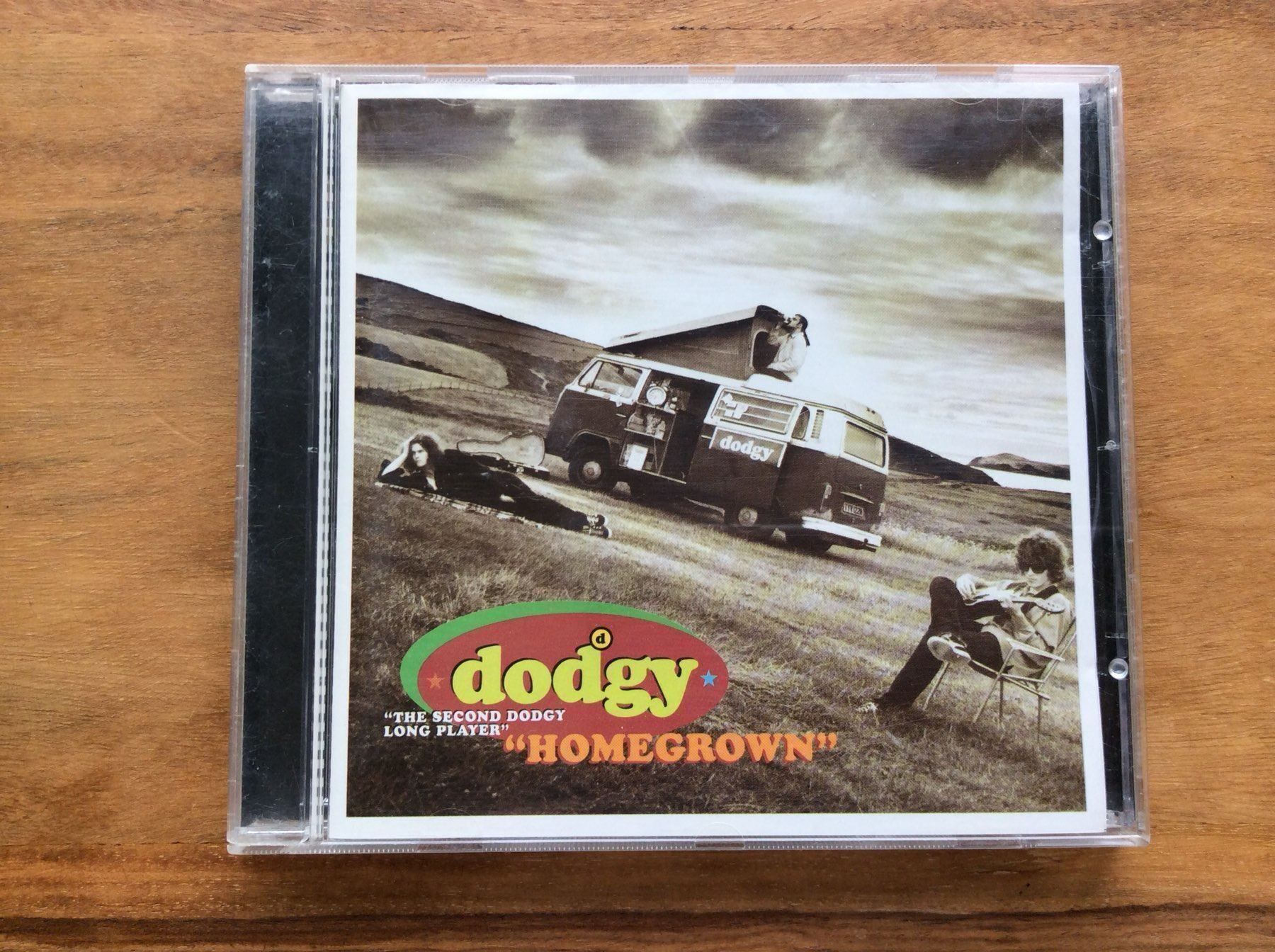 CD: CD Dodgy – Homegrown – Usato da Horgen venduto da flyingpenguin2000