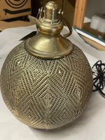 Bodenlampe gross in Gold und aus Metall/Neu/OVP