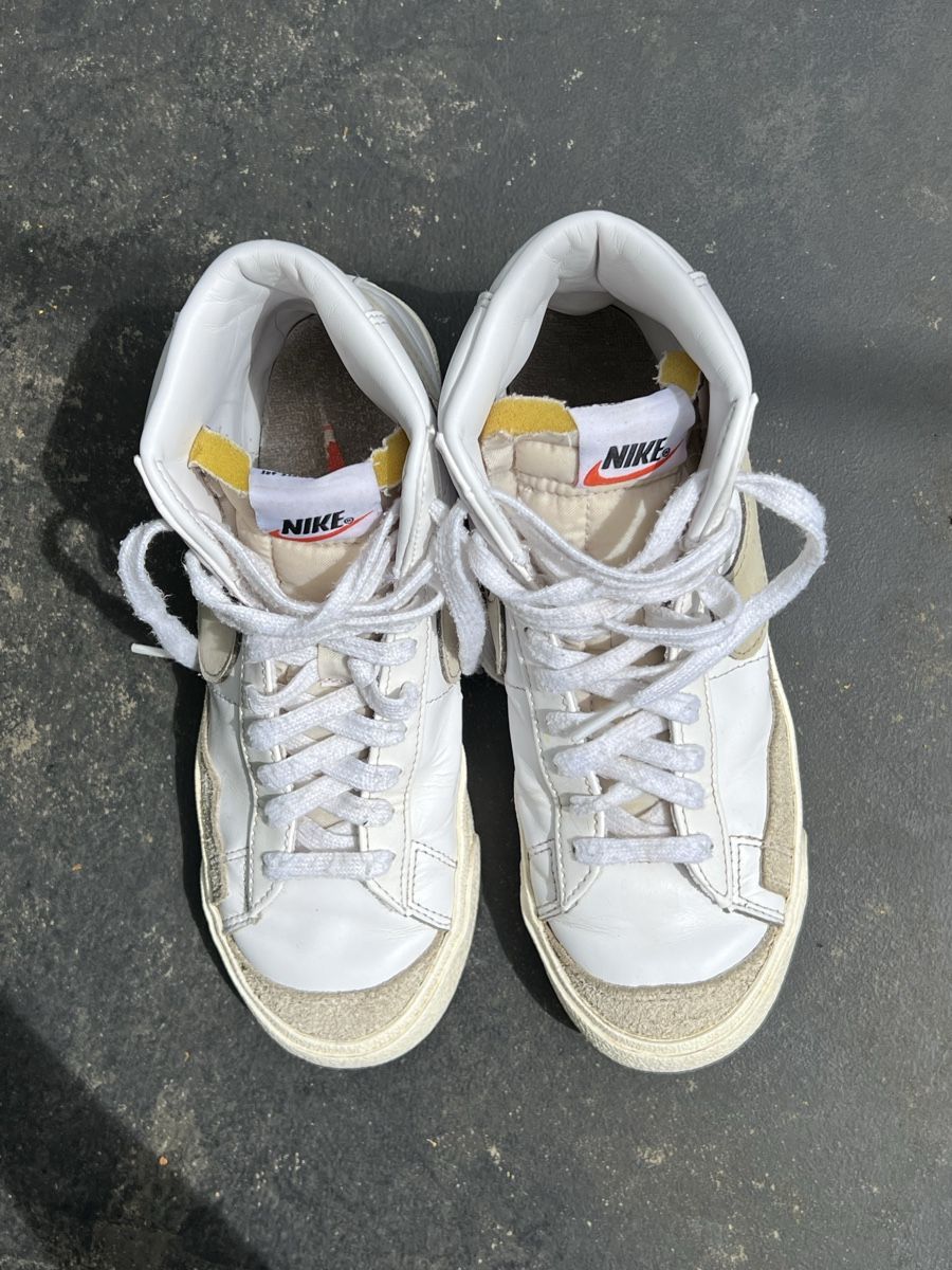 Nike Scarpe da donna: Nike Blazer Mid '77, Gr 38 Weiss/Beige – Usato da Häfelfingen venduto da jul_g7r8 3