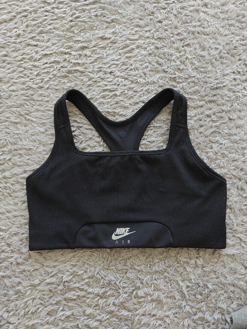 Nike Top: Nike Air Sport BH – Usato da Pieterlen venduto da Saemelili