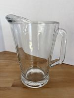 massiver 1.5 liter Glas Krug