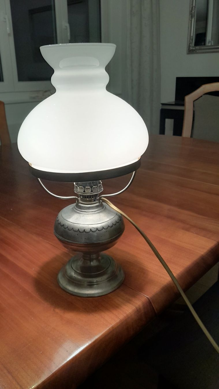 Lampade: Nachttischlampe antik – Usato da Oberriet venduto da Narasi 1