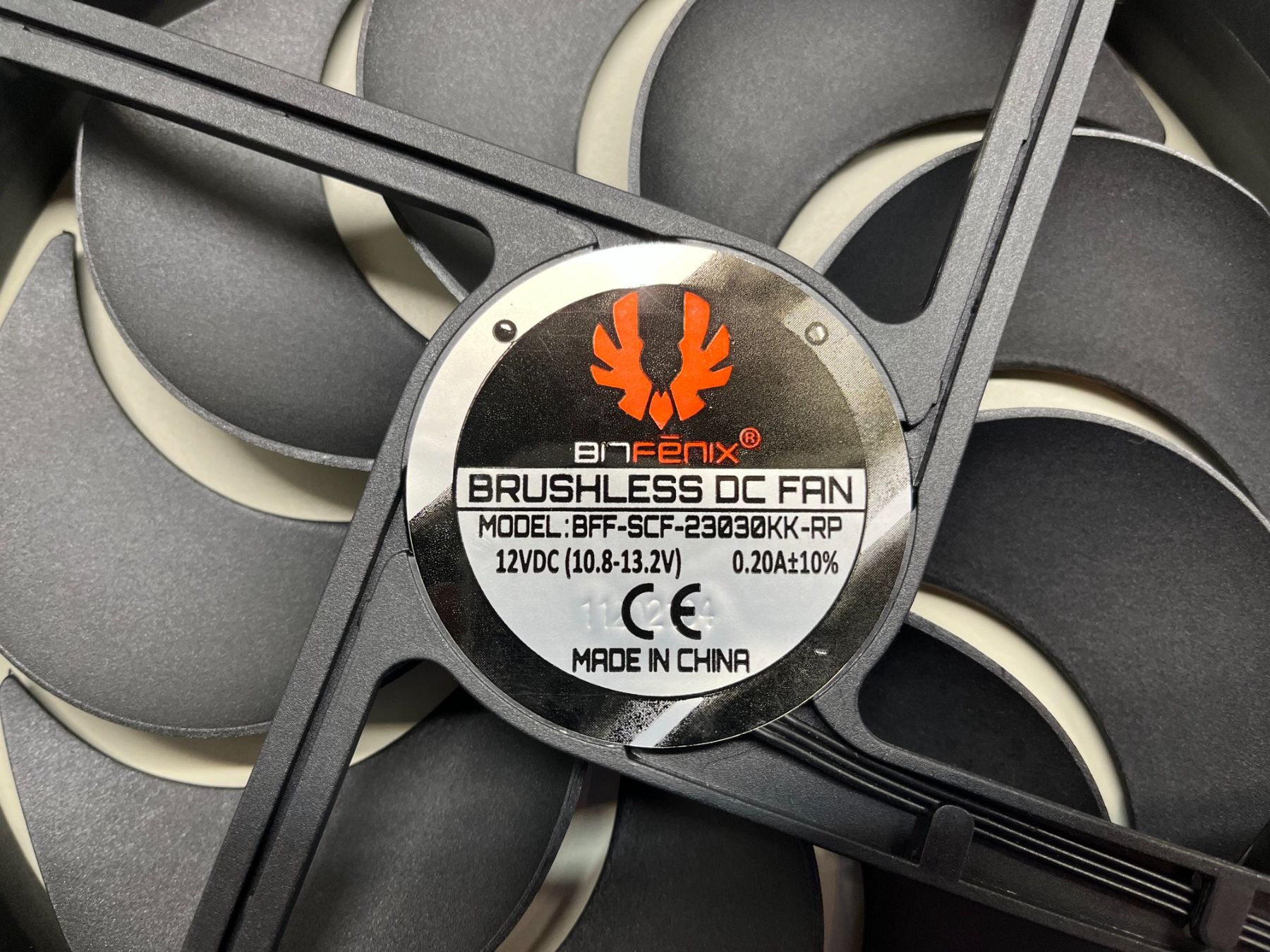 Thermaltake Ventilatoren: PC Lüfter 22cm 2 Stück – Neu (gemäss Beschreibung) aus Jenaz von Speedy350 1