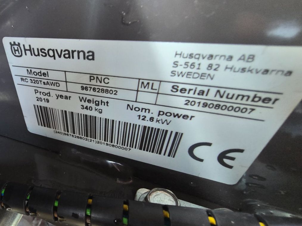 Tagliaerba: Husqvarna  R 320 Ts 4x4 – Usato da Rain venduto da Fafan069 9