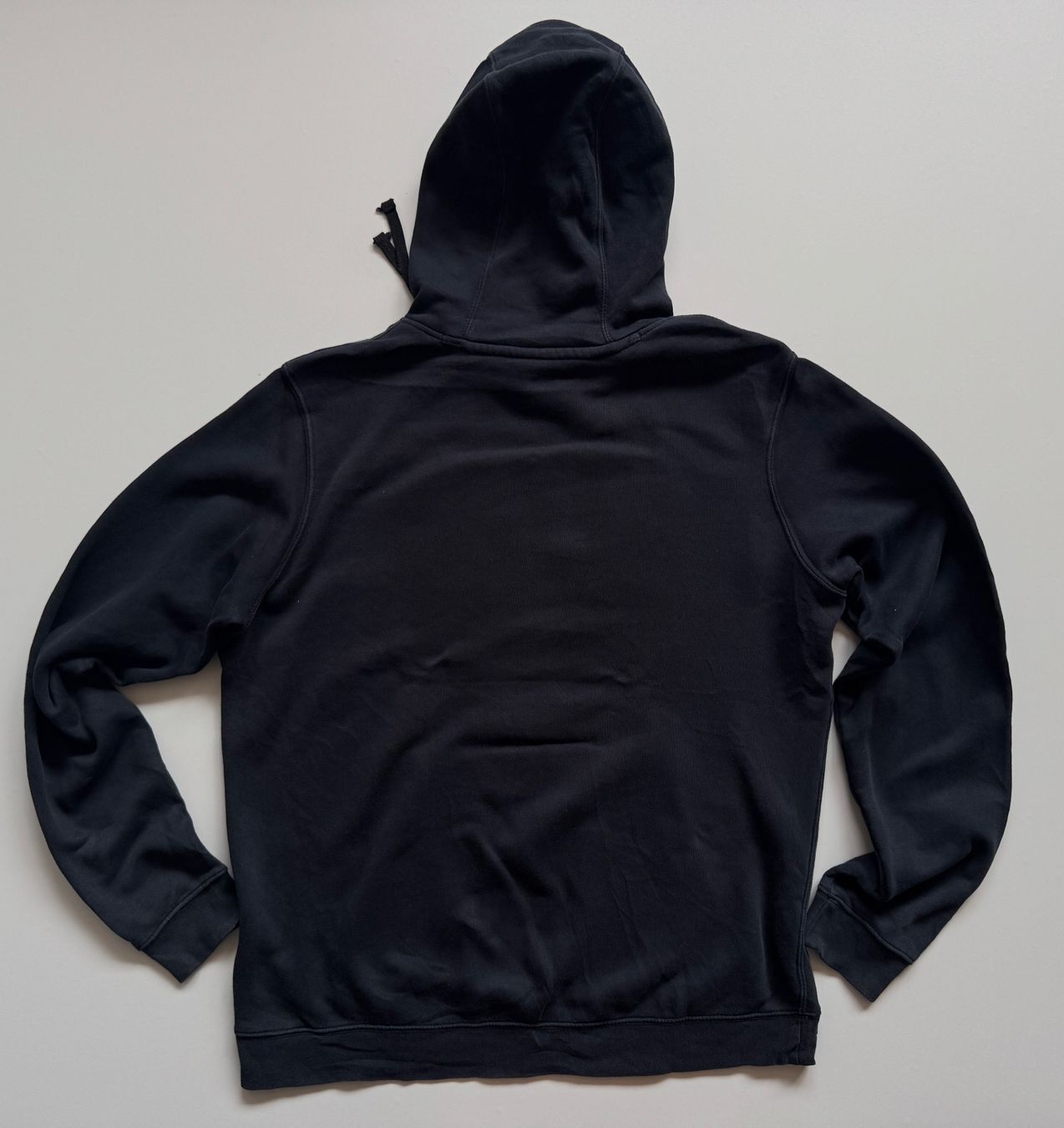 Nike Maglioni & Felpe: Nike Sweatshirt hoodie pullover Size M embroidered logo – Usato da Neuchâtel venduto da _Easy_to_Find_ 6