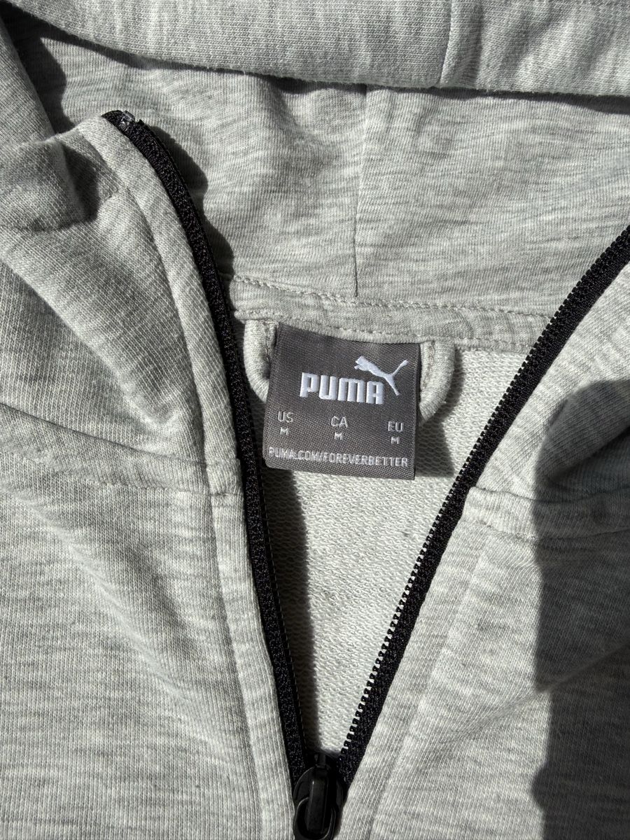 Puma Pulls & Sweat-shirts: Pull à capuche PUMA gris taille – D'occasion à Courtételle par comtem 1