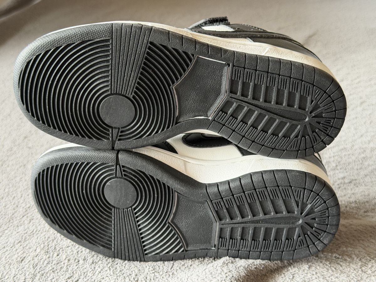 Scarpe per ragazzi: Baskets style urbain Noir et Blanc. Taille 32 – Nuovo (secondo la descrizione) da Montreux venduto da DMtop 4