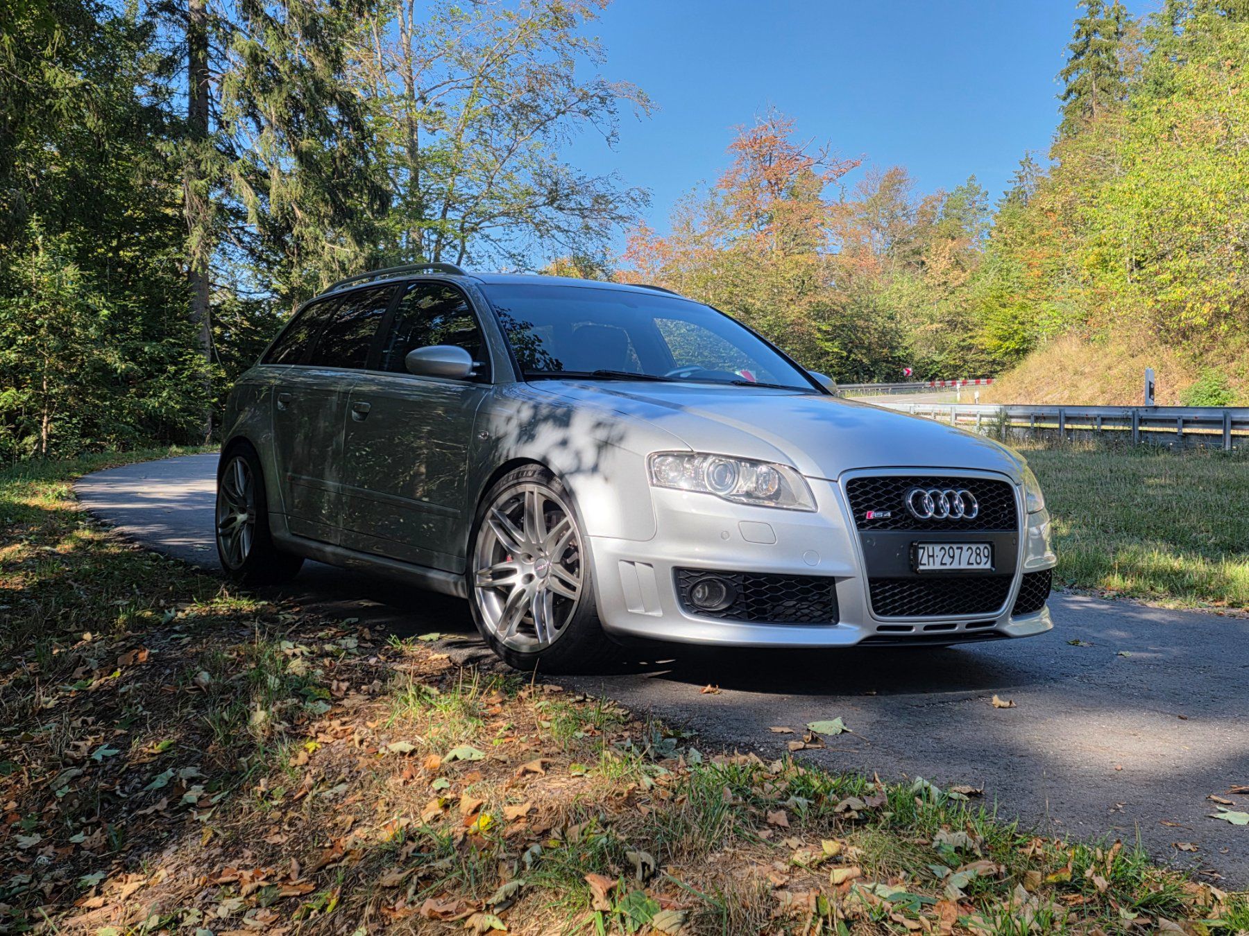 Audi Automobili: RS4 B7 Avant – Usato da Zürich venduto da LL94 1