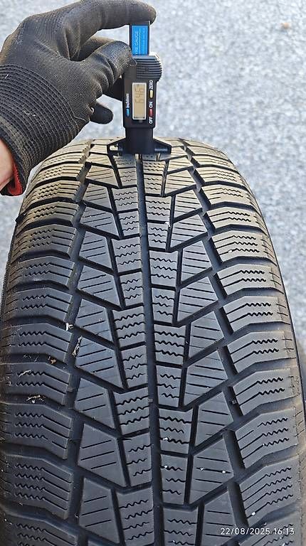 Altro in Scrittura & Disegno: 215-55-17 gomme Viking  – Usato da Taverne venduto da mar_v68c