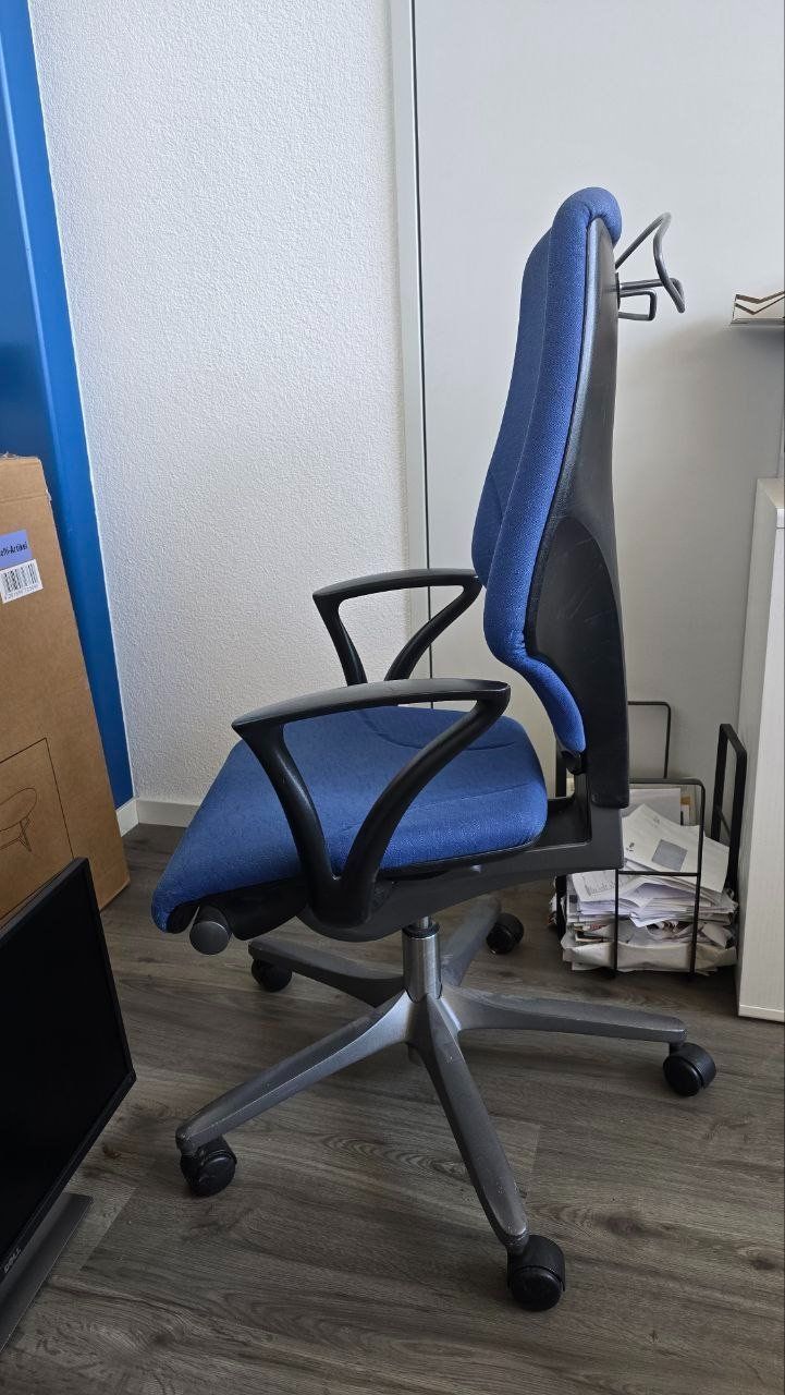 Giroflex Chaises: Giroflex 64 Bürostuhl - 1 – D'occasion à Winterthur par aredo 1