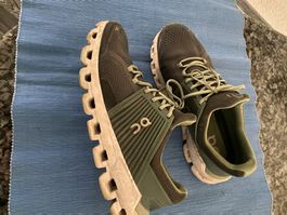 ON Cloudtec  Helion Herrenschuhe Grösse 42