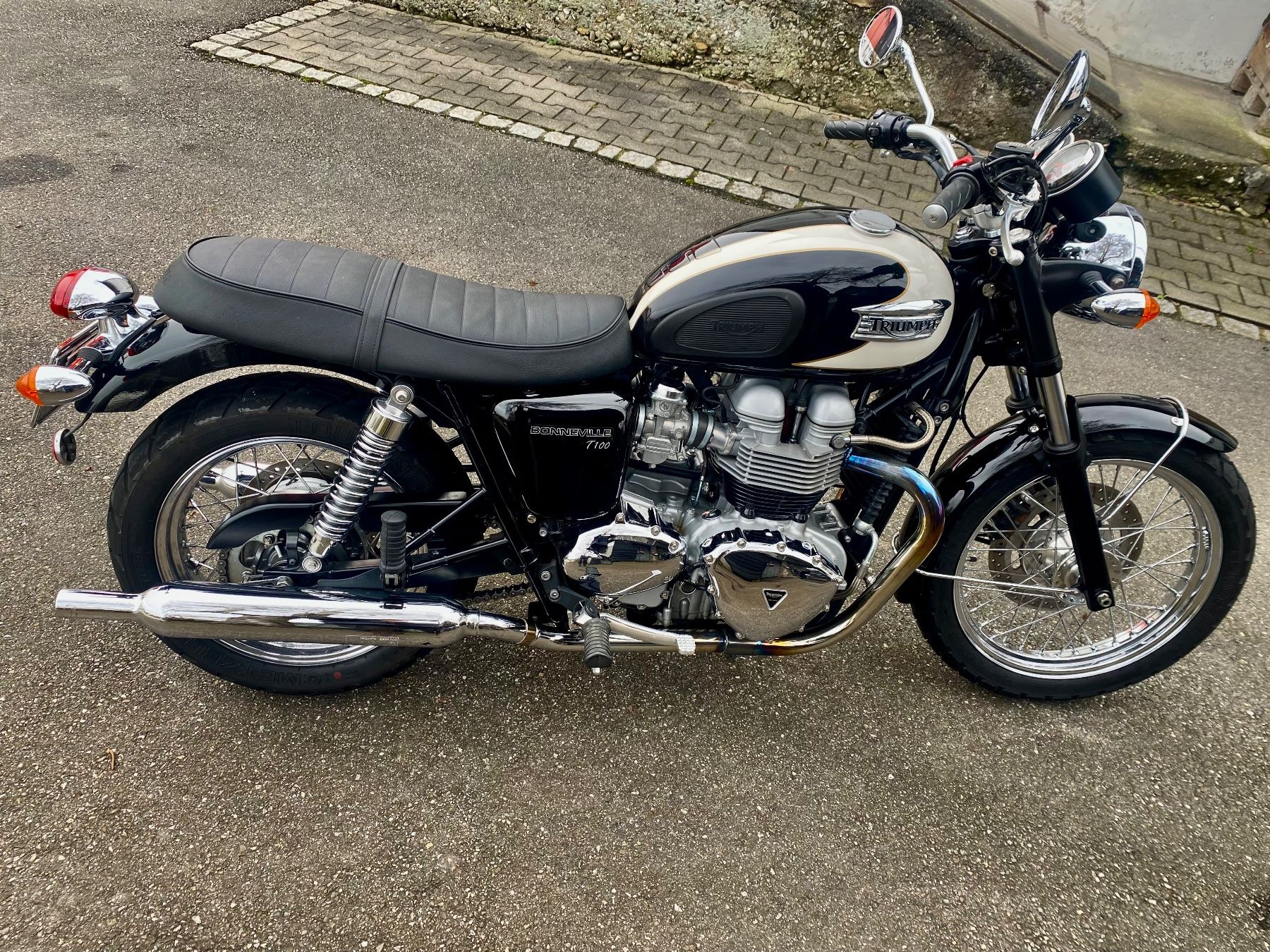 Triumph Altro: Triumph Bonneville T100 – Usato da Auenstein venduto da guzischmid 1