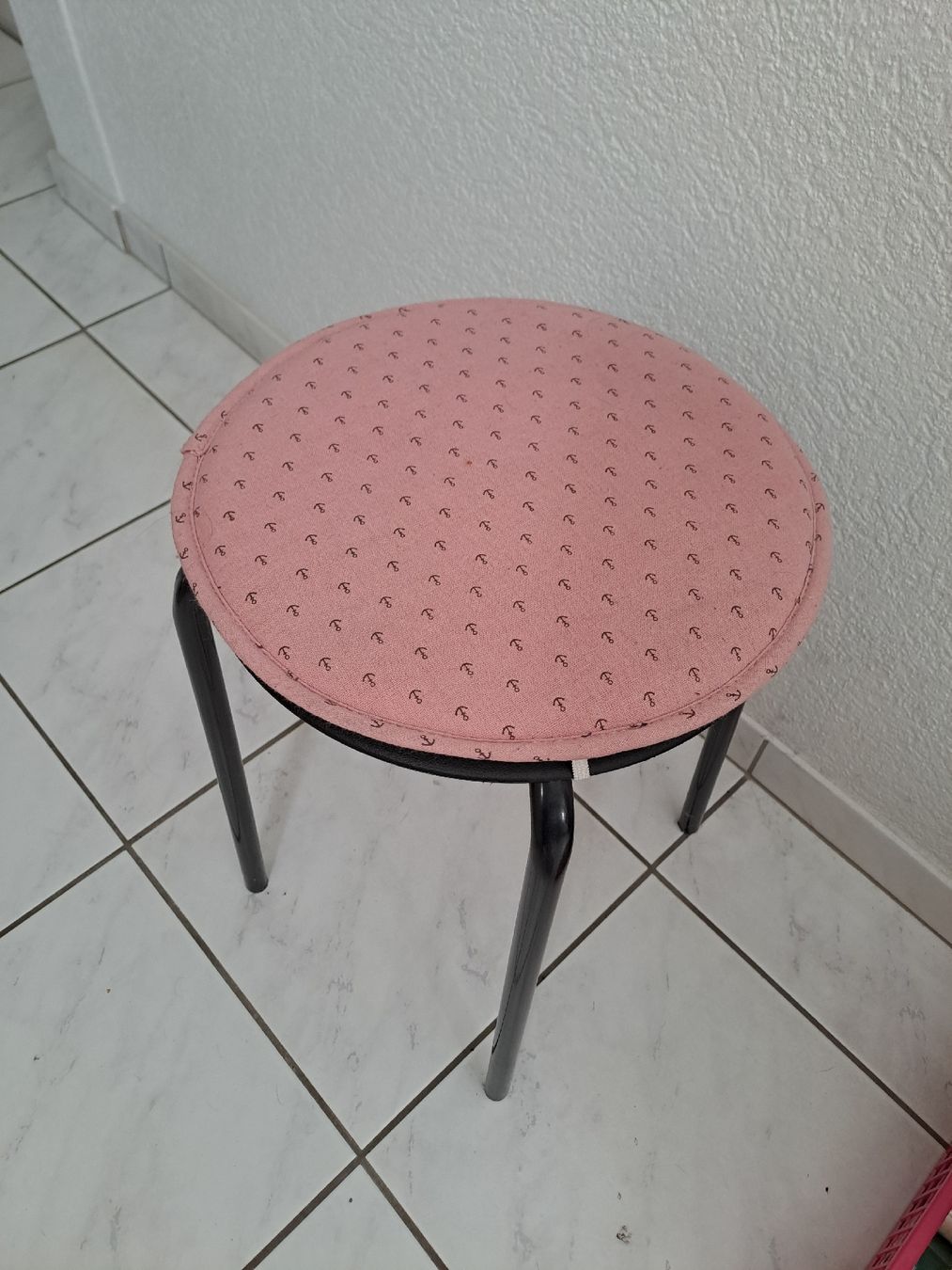 Ikea Hocker: Hocker gebraucht mir Kissen – Gebraucht aus Rickenbach LU von bishiida 2