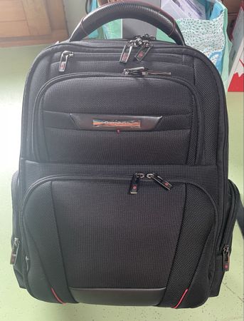 Samsonite PRO DLX 5 Laptop Rucksack  15.6 Zoll