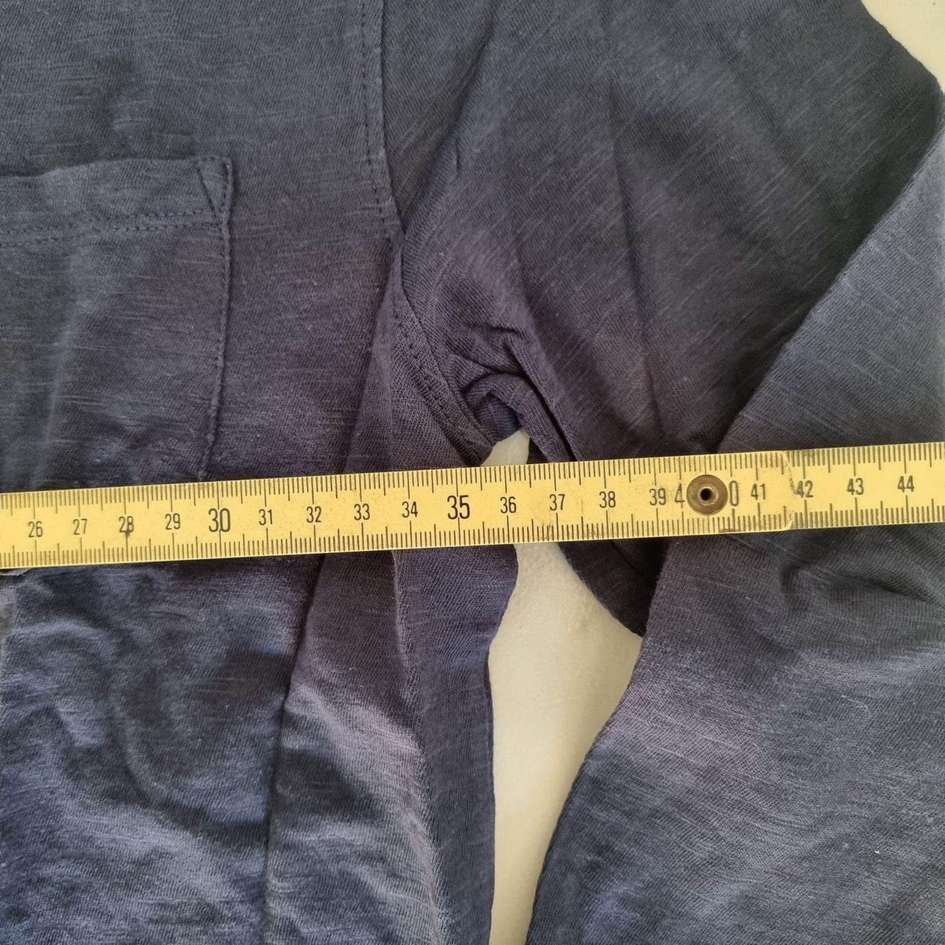 Maglioni & Felpe: Lässiger dunkelblauer Pulli von Migros Gr. 140 – Usato da Arth venduto da Africa44 4