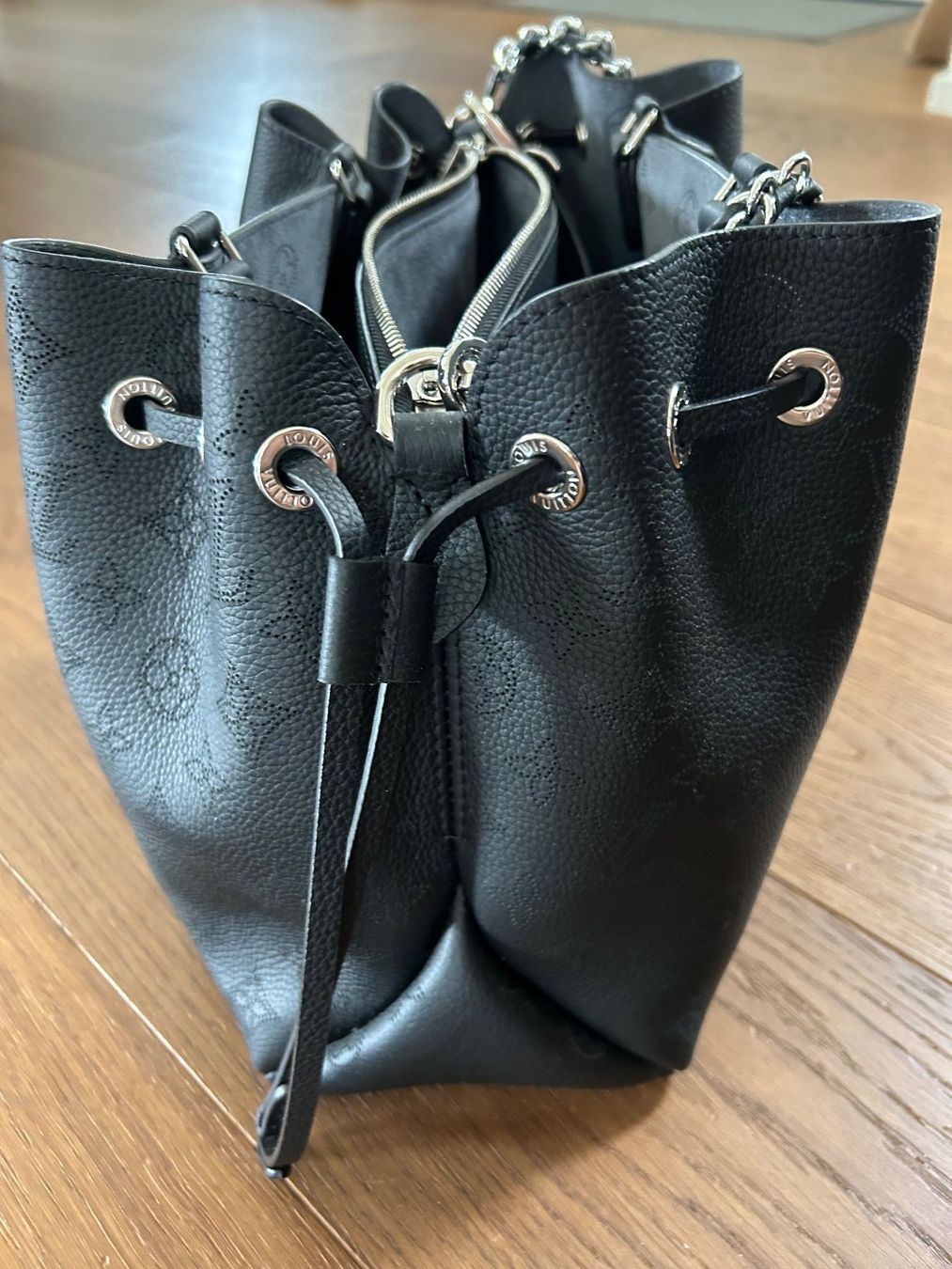 Louis Vuitton Borse da donna: Tasche Louis Vuitton Bella Tote schwarz – Nuovo (secondo la descrizione) da Schwyz venduto da lookatit 2