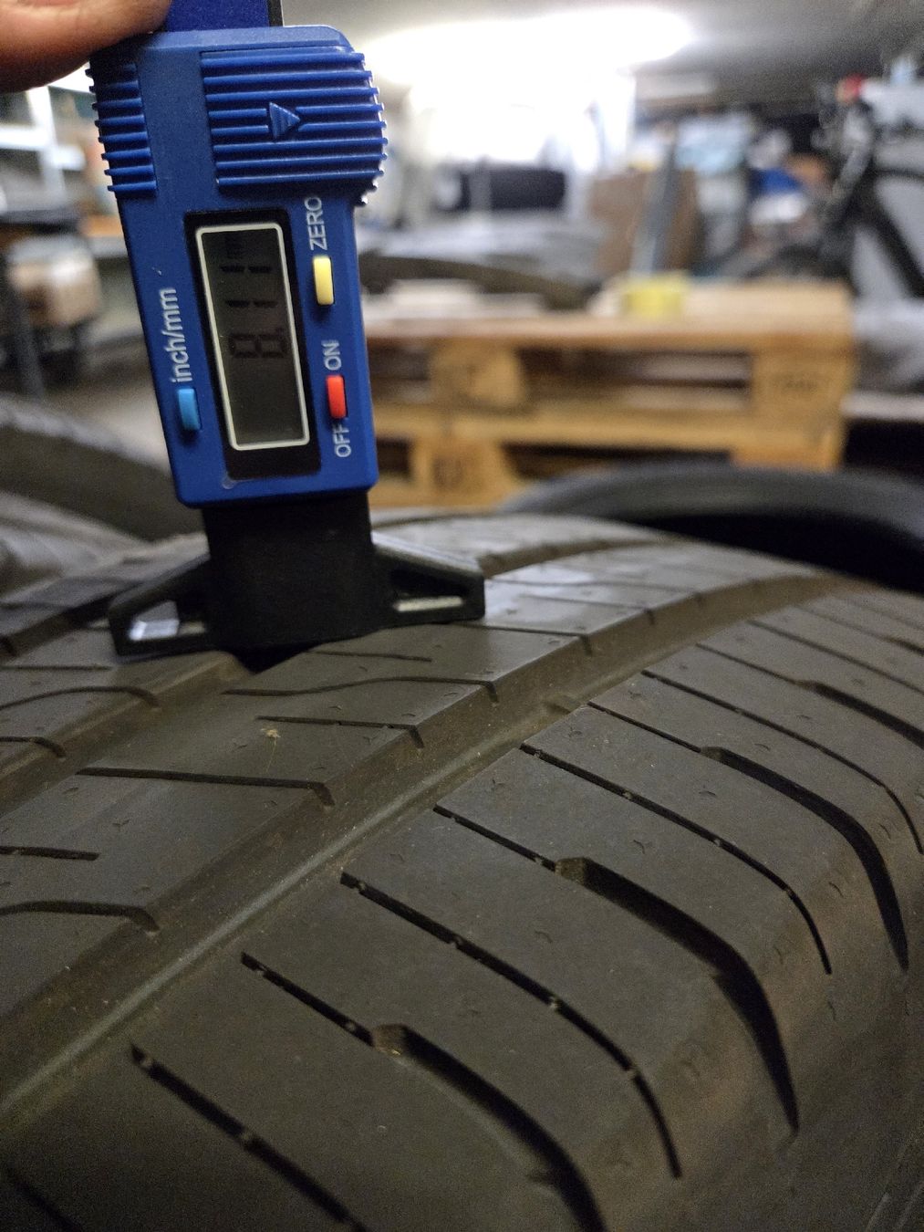 Goodyear Pneus & Kompletträder: Goodyear Transporterreifen – Gebraucht aus Obfelden von haech2011 2