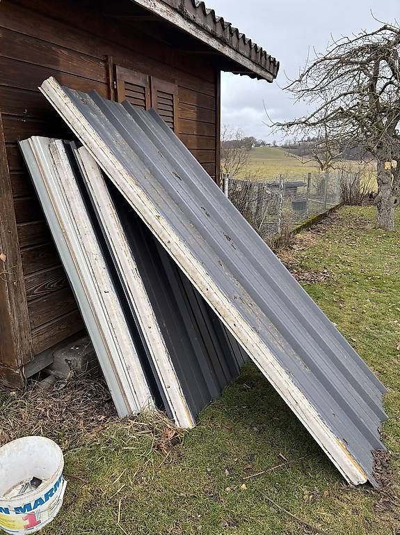 Altri materiali per l'edilizia: Dachpannelen – Usato da Düdingen venduto da Rosalie0106
