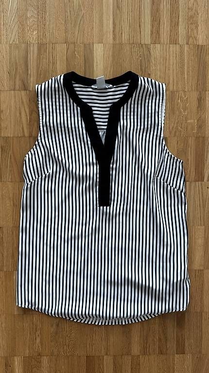 Blusen: Gestreifte Bluse schwarz-weiss Gr. 36 – Gebraucht aus Basel von R__Mueller 2