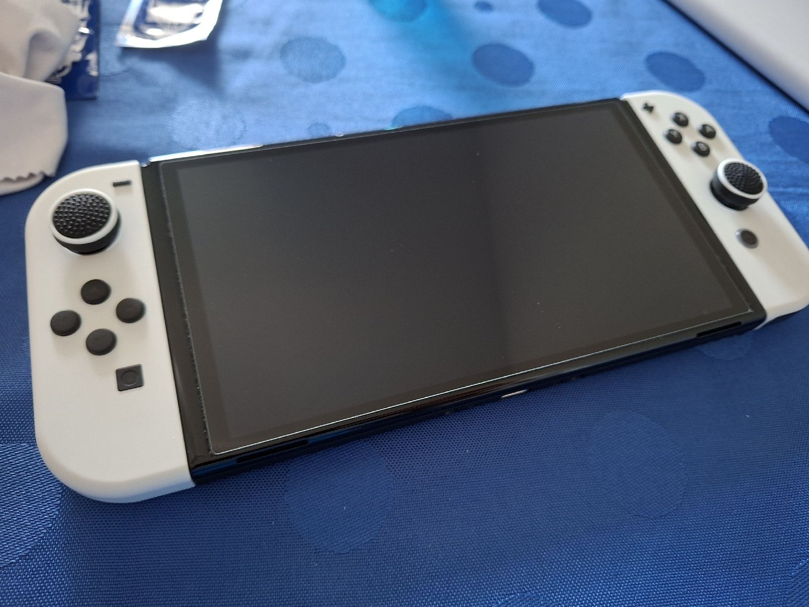 Nintendo Console: Nintendo Switch OLED Weiss Top Zustand – Usato da Wallisellen venduto da man_vh9r