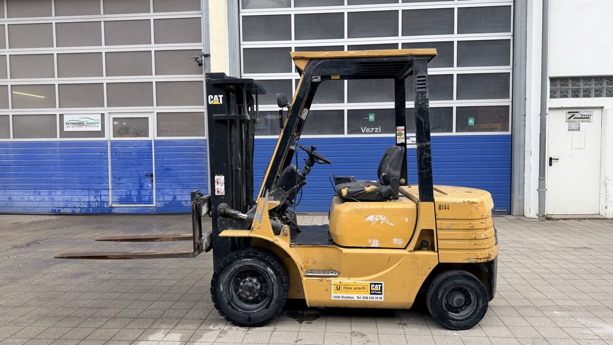 Caterpillar Carrelli elevatori e a forche: Caterpillar Gabelstapler DP25 – Usato da Bonaduz venduto da A13_Automobile 4