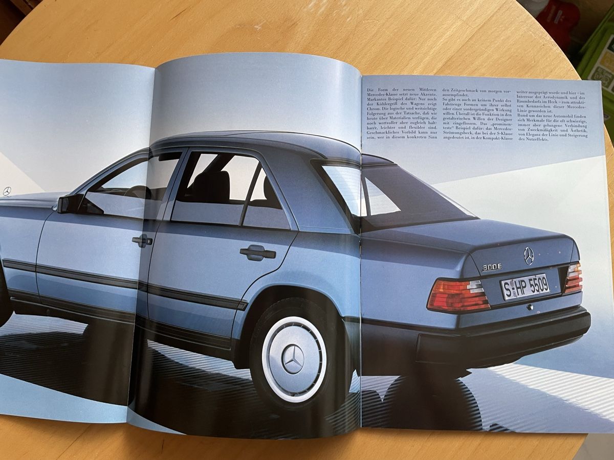 Mercedes-Benz Documenti: Mercedes-Benz Modell 124 – Nuovo (secondo la descrizione) da Thun venduto da Pesche555 2