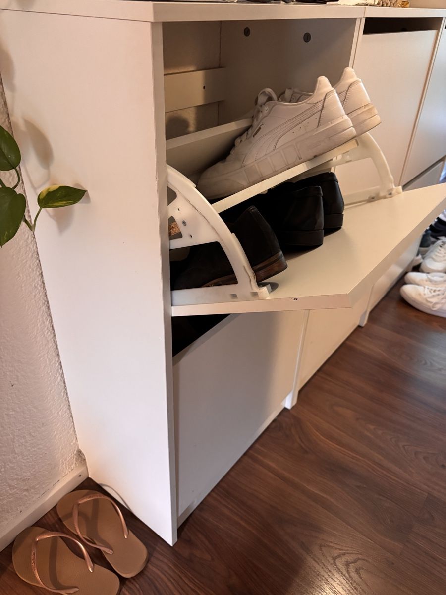 Ikea Armadi: Schuhschränke – Usato da Zürich venduto da LukasBec 2