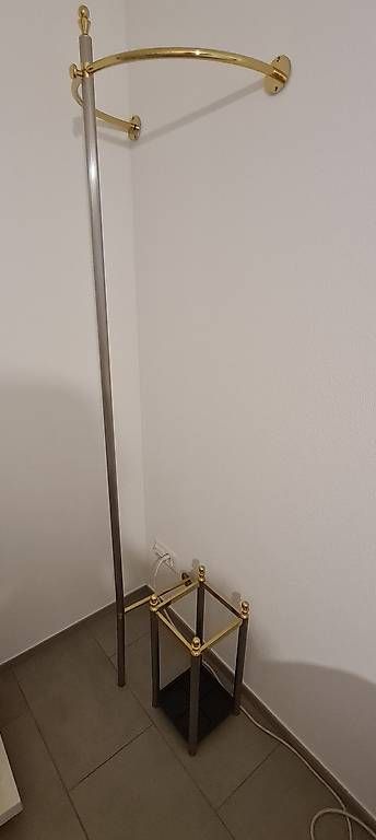 Pfister Guardaroba: Garderobenständer Set Messing – Usato da Frauenfeld venduto da Jewells-Child 3
