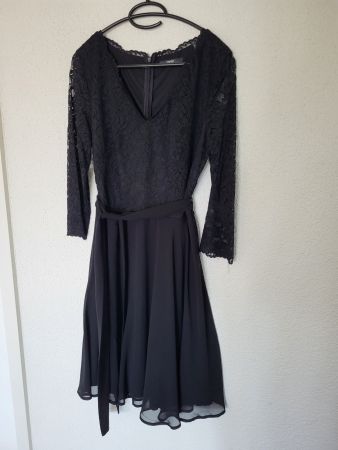 ESPRIT Kleid mit Spitze Gr. L