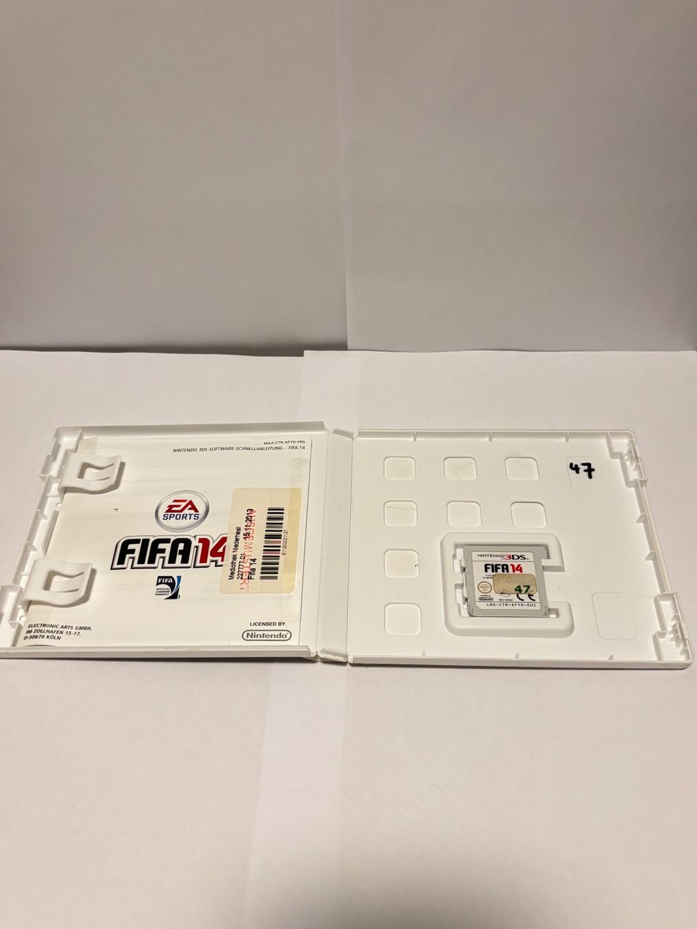Nintendo Jeux: Nintendo 3ds FIFA 14 – D'occasion à Widnau par Puch-Garage 2