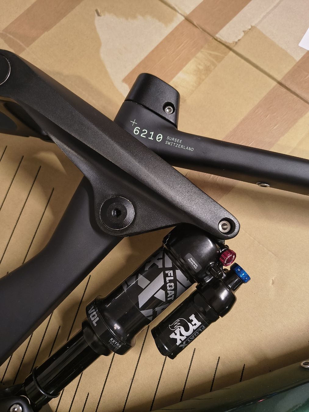 Bixs Pezzi di ricambio: Bixs Lane Team Carbon Rahmen MIT Fox Float x!! – Nuovo e nell'imballaggio originale da Tegna venduto da van_9cdw 3