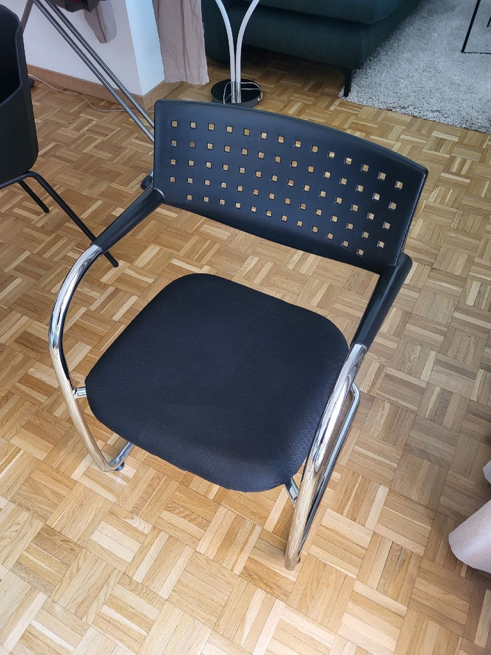 Vitra Stühle: Chaise Vitra Visavis – Gebraucht aus Genève von Poupoulita