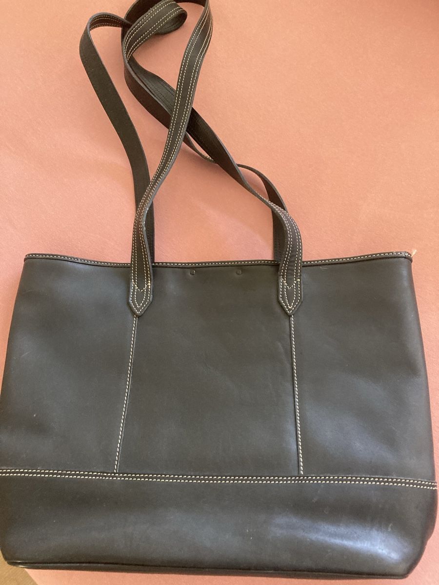 Borse da donna: Schultertasche aus Leder – Usato da Glattpark(Opfikon) venduto da koro23