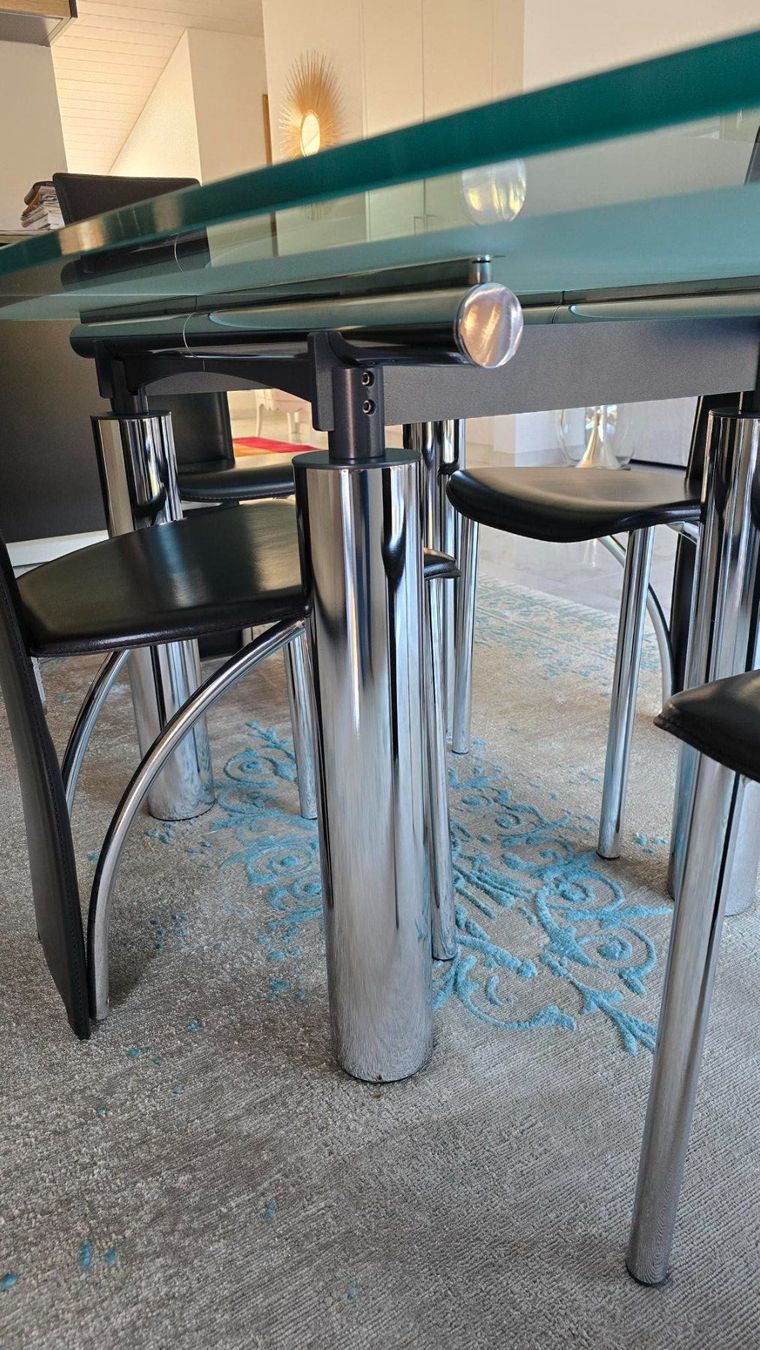 Pfister Set di tavolo e panche: Table de qualité en verre avec 4 chaises – Usato da Les Paccots venduto da Market31 1