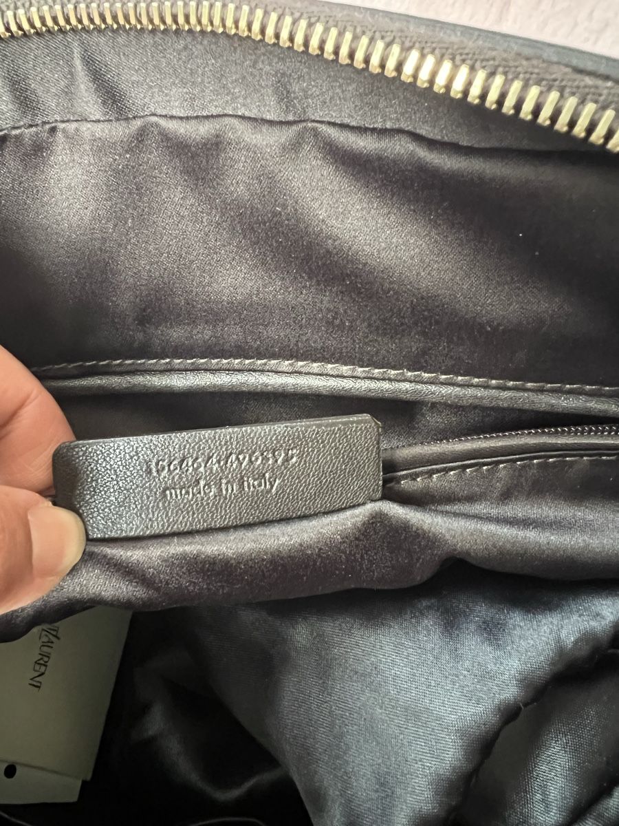 Saint Laurent Borse: Yves Saint Laurent Muse Leder-Handtasche – Usato da Zürich venduto da ClosetKTT 1