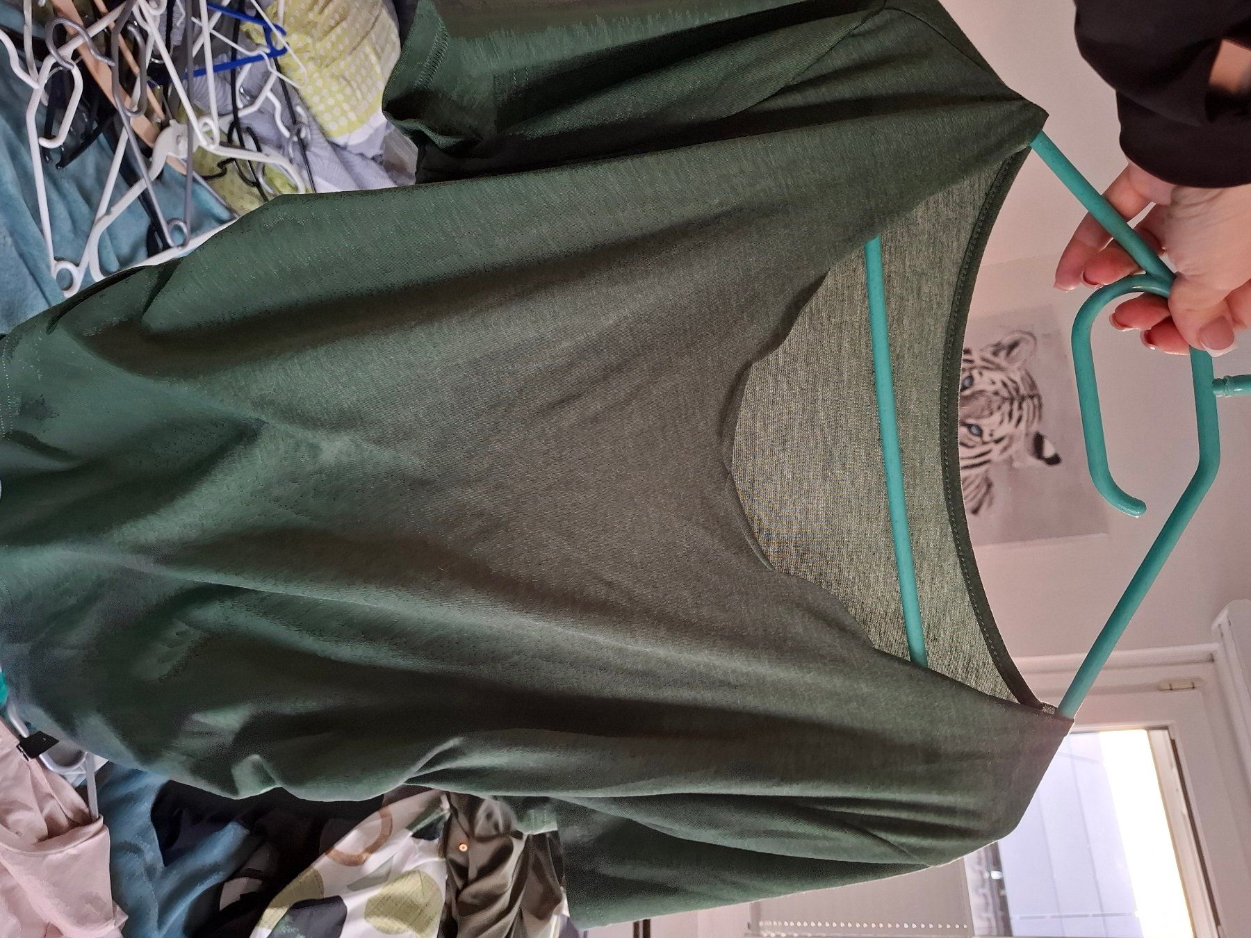 Camicette: T-Shirt grün – Usato da Jona venduto da Mel_Rose_283