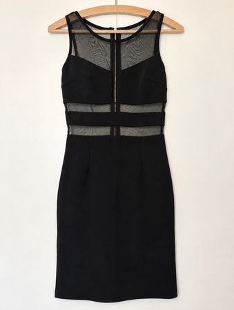 Kleid schwarz Mesh Einsätze Gr. XS neuwertig - nie getragen