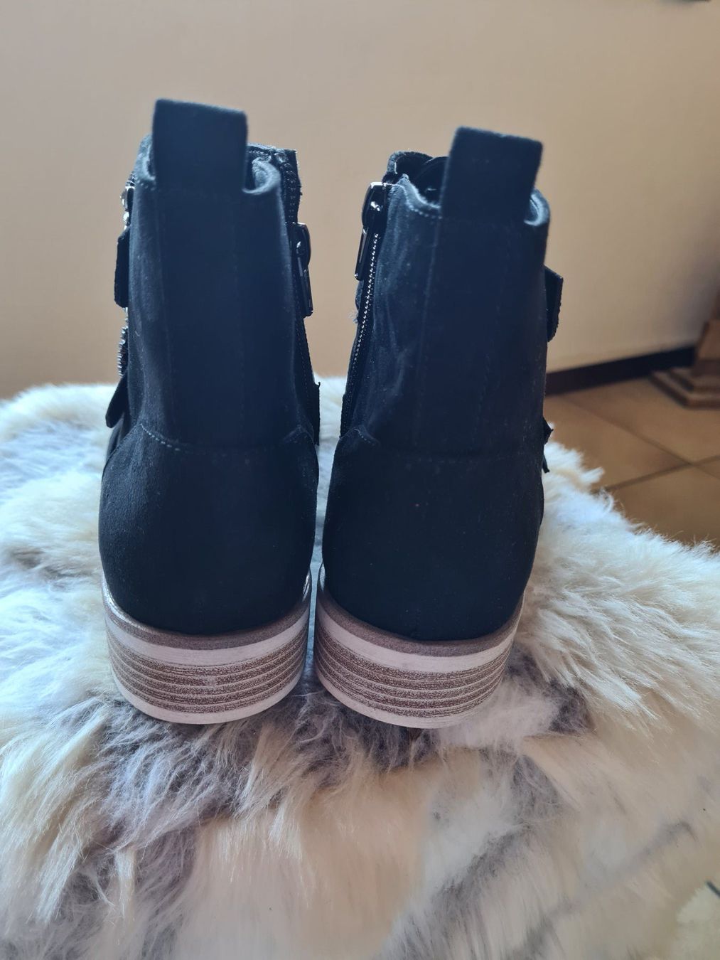 Scarpe da donna: Bottines noires avec strass, pointure 39 – Nuovo (secondo la descrizione) da le landeron venduto da canette 3