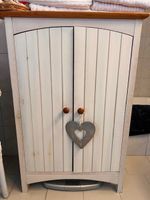 Holzschrank klein