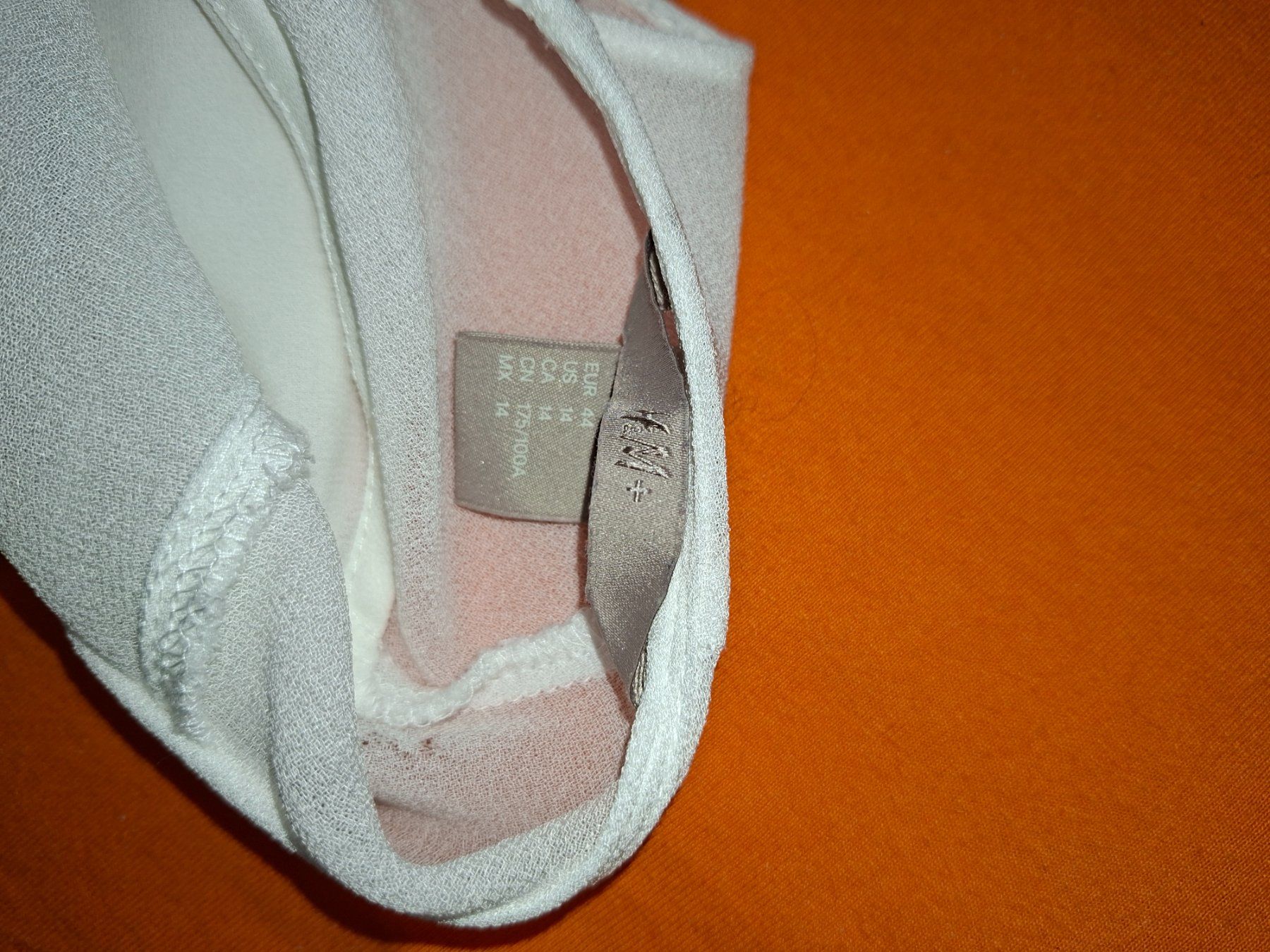 H&M Camicette: Von H & M, Bluse Gr. 44, weiss – Nuovo e nell'imballaggio originale da Brüttisellen venduto da Tekla05 3