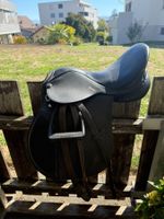 Ponysattel 15 Zoll schwarz mit Steigbügeln gebraucht Zustand