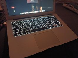 Apple MacBook Air early 2014 MacOS Sequoia 15.7.2