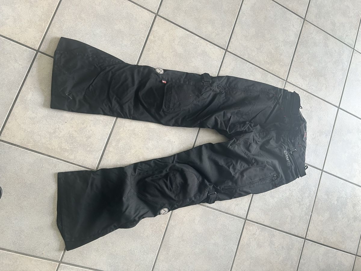 Lotti di vestiti: Töffbekleidung  – Usato da Langenthal venduto da Nadia075 4